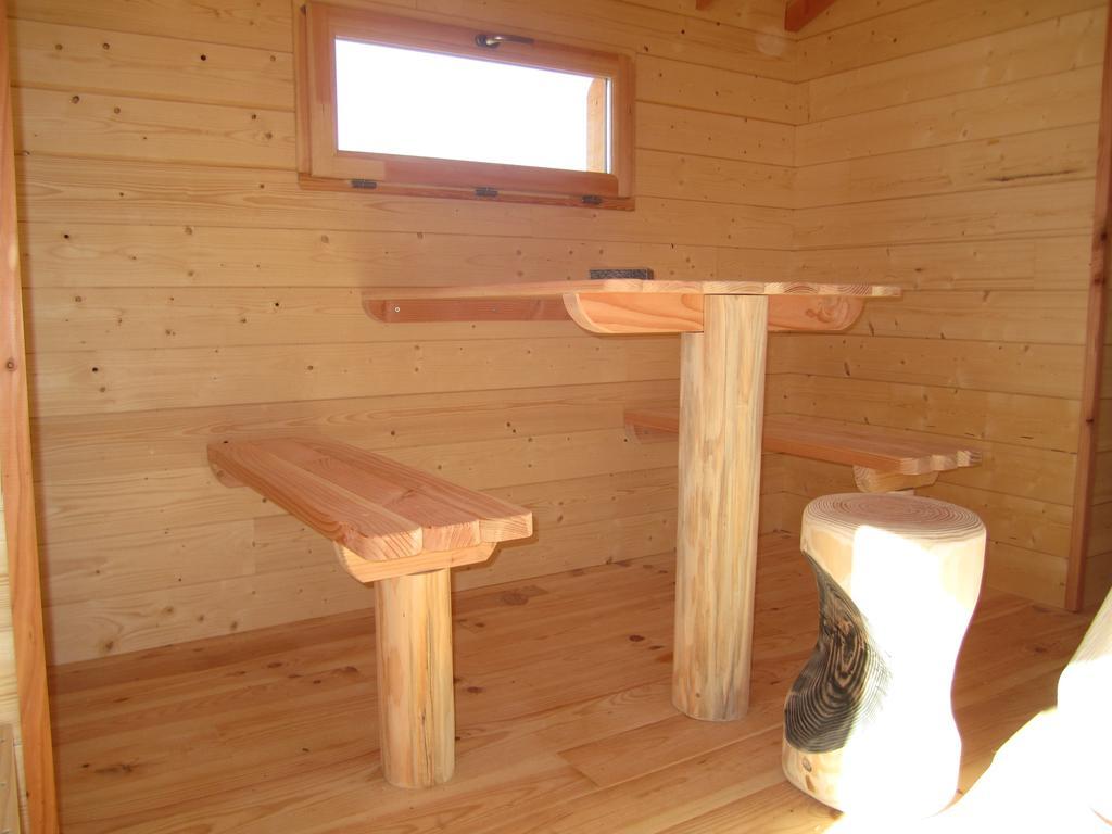 ホテルCabanes Flottantes Du Lac De Pelisse Douzains 部屋 写真