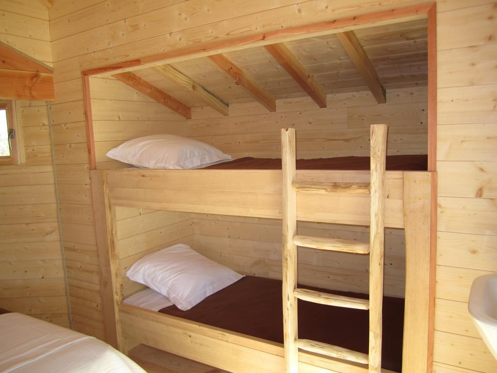 ホテルCabanes Flottantes Du Lac De Pelisse Douzains 部屋 写真